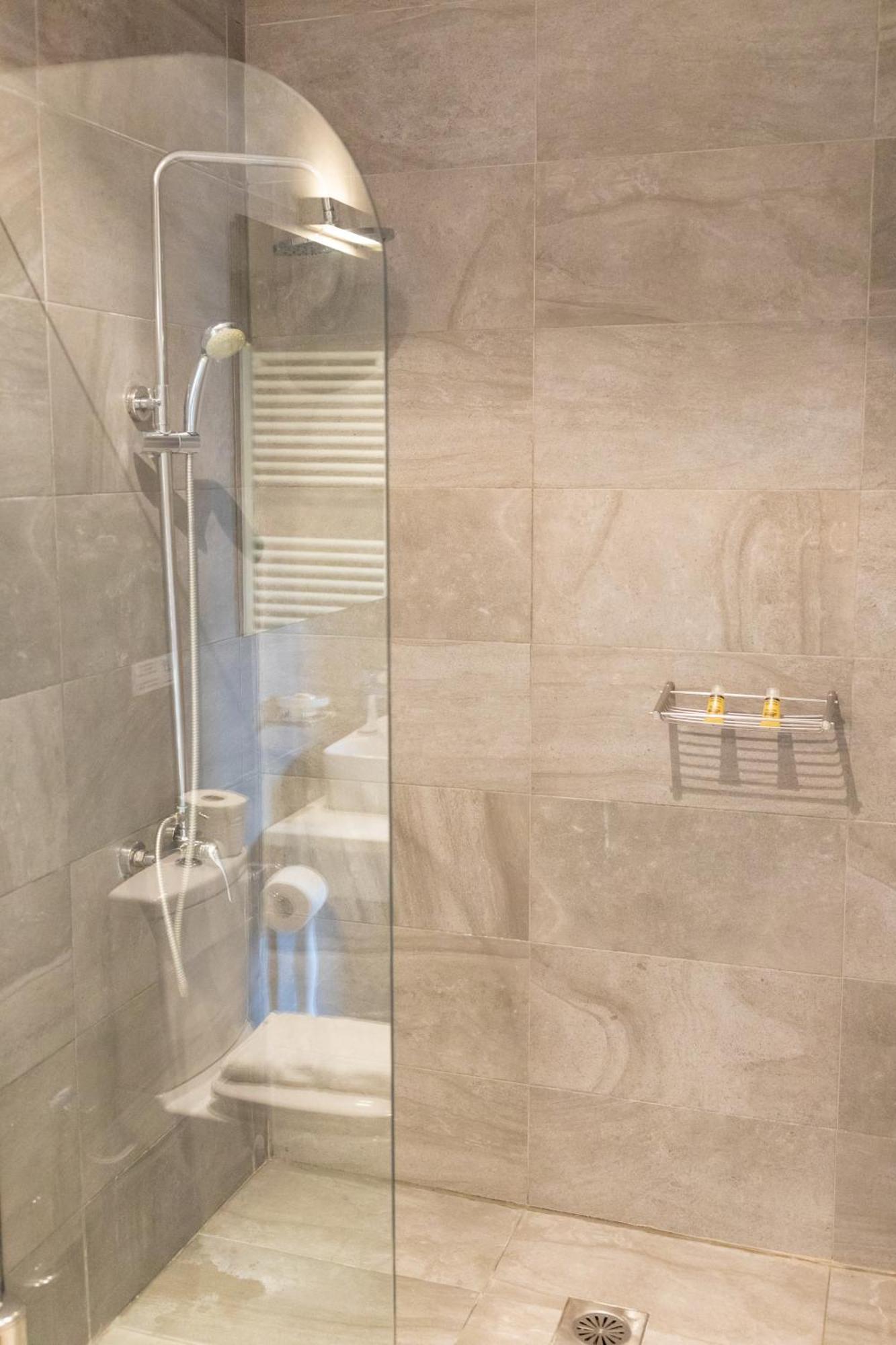 Ampoulos Rooms & Apartments Kedro Ngoại thất bức ảnh